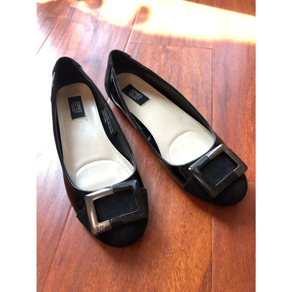 Preloved Jones New York flats 7M